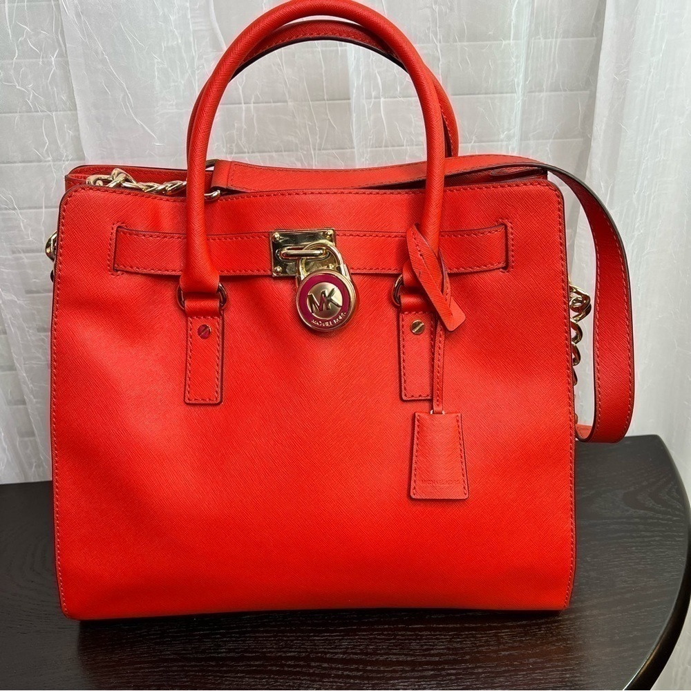 8- MICHAEL MICHAEL KORS Red Leather Hamilton Tote - Picture 3 of 9